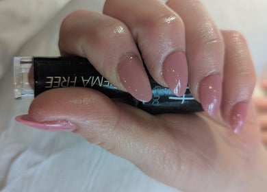 Elegant manicured nails at Gardenia Beauty Mobile Treatments, Blackpool, England, GB.