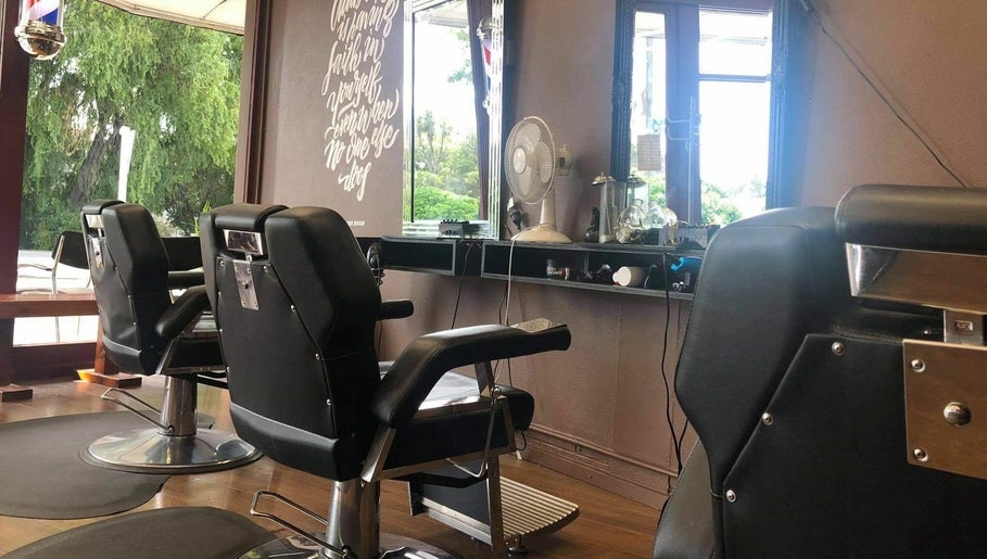 Ambitions Room Barbers imagem 1