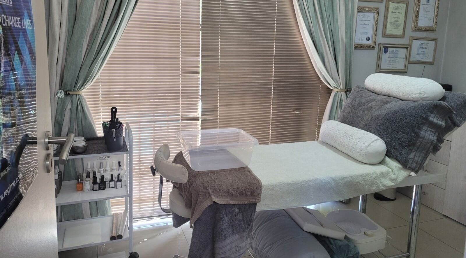 Relaxing treatment room at Belle Femme Waxing Specialist, Cape Town, Western Cape, ZA, with a cozy setup.
