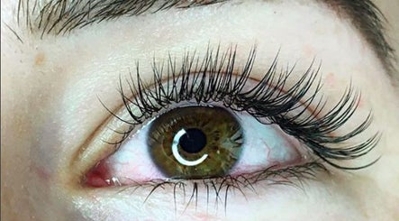 Lovely Lashes - Galway image 2