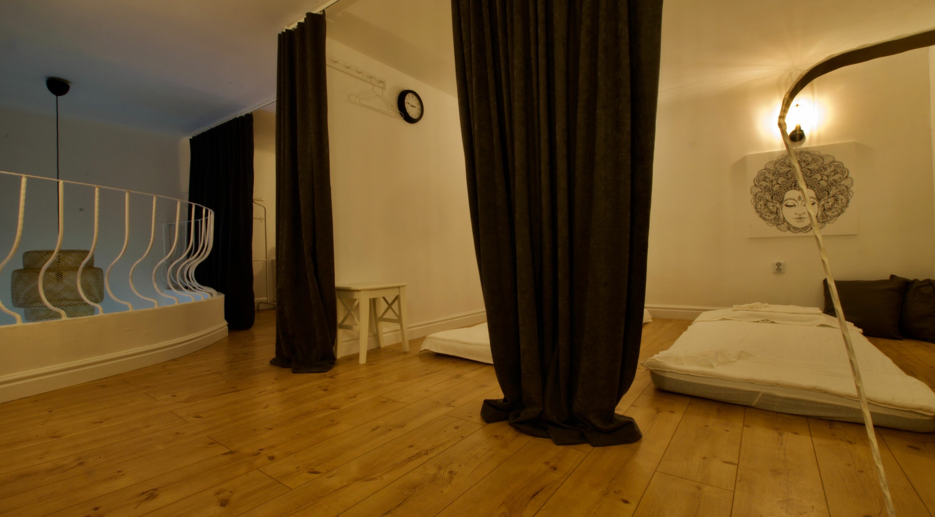 Cozy massage room with warm lighting at Thai 5 Budapest Thai Massage, Budapest, Magyar, HU.