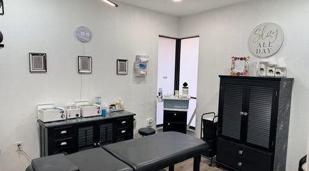 Bare Beauty Esthetics, bild 2