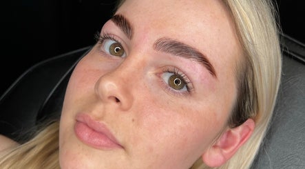 Brows by Browns – kuva 3