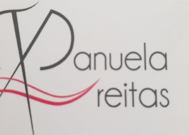Logo elegante de Manuela Freitas, localizado em Paredes, Porto, PT. Design minimalista com linhas suaves.