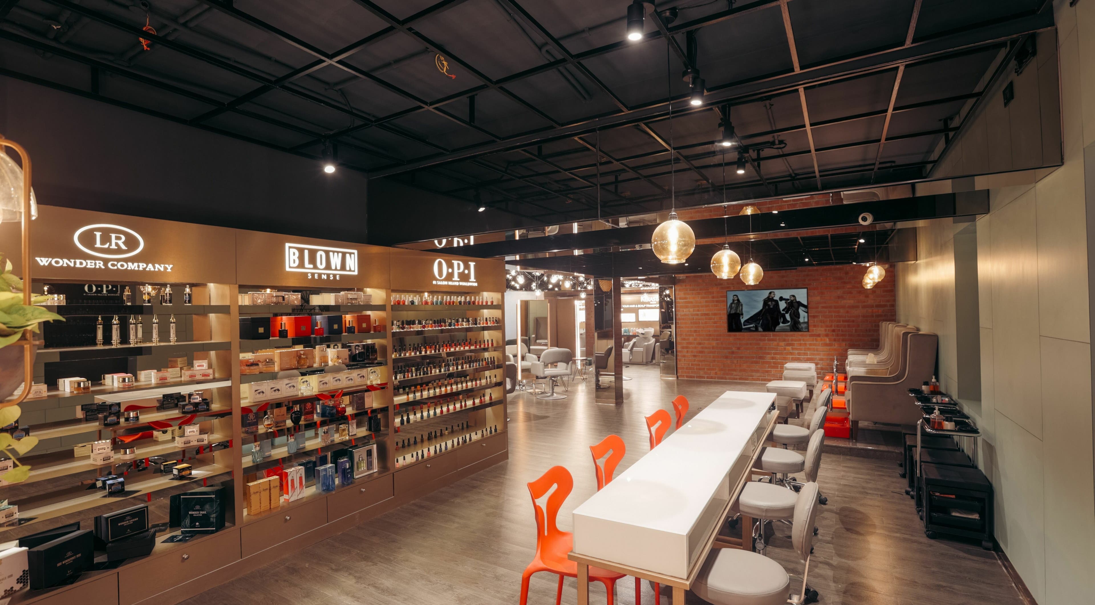 Interior of Blown - Salon - Indiranagar in Bangalore, Karnataka, IN, showcasing modern decor and a welcoming ambiance.