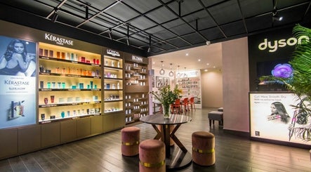 Blown - Salon - New BEL Road