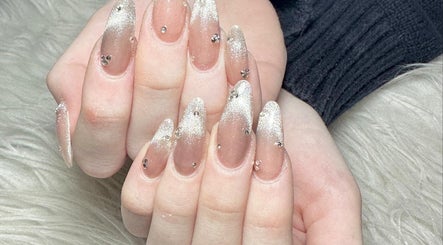 Plamy nails image 3