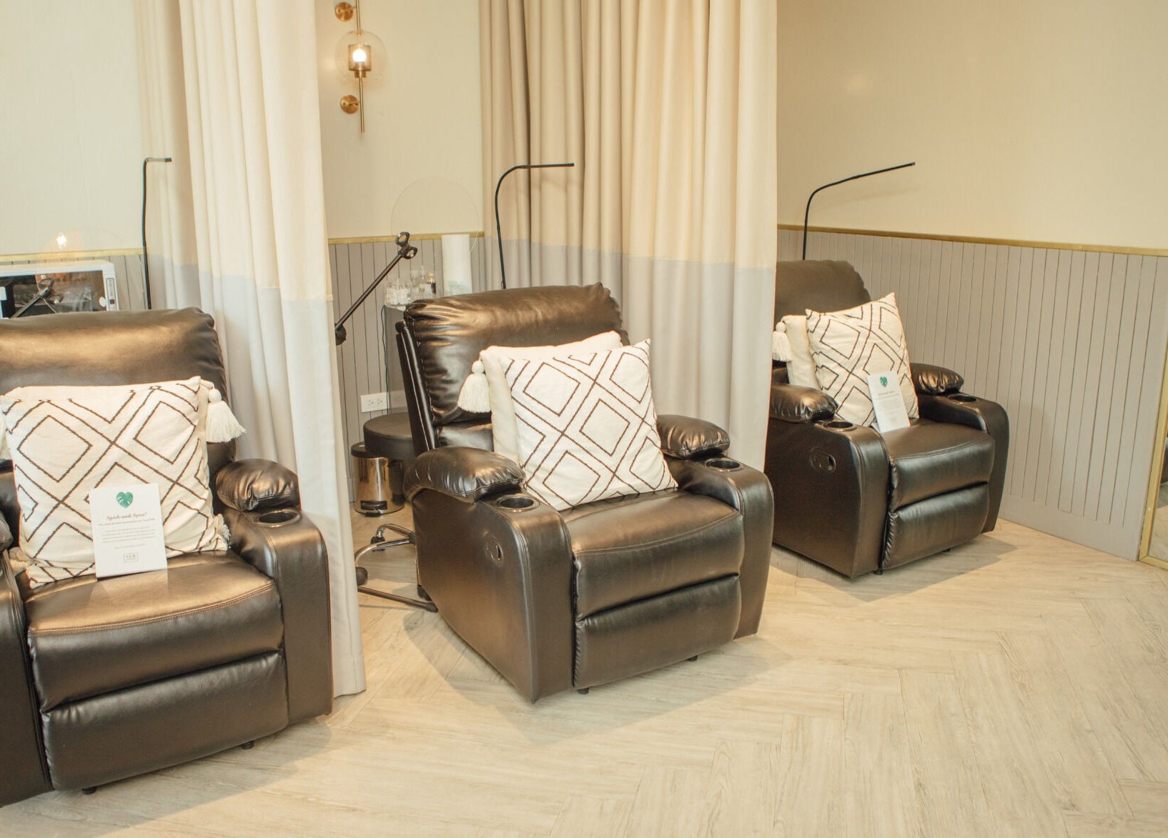 Elegant leather recliners at NEW Lounge Pampanga, Angeles, Central Luzon, PH, offering relaxation and comfort.