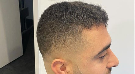 Van E Cuts