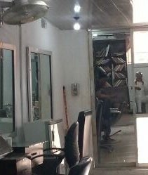 Fescon executive barbing salon  image 2