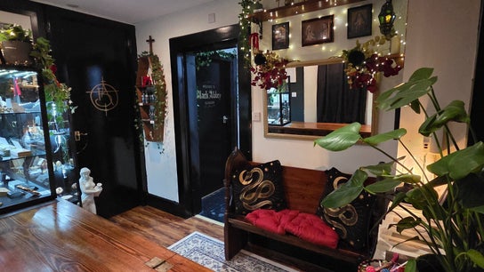 Black Abbey Tattoo And Piercing