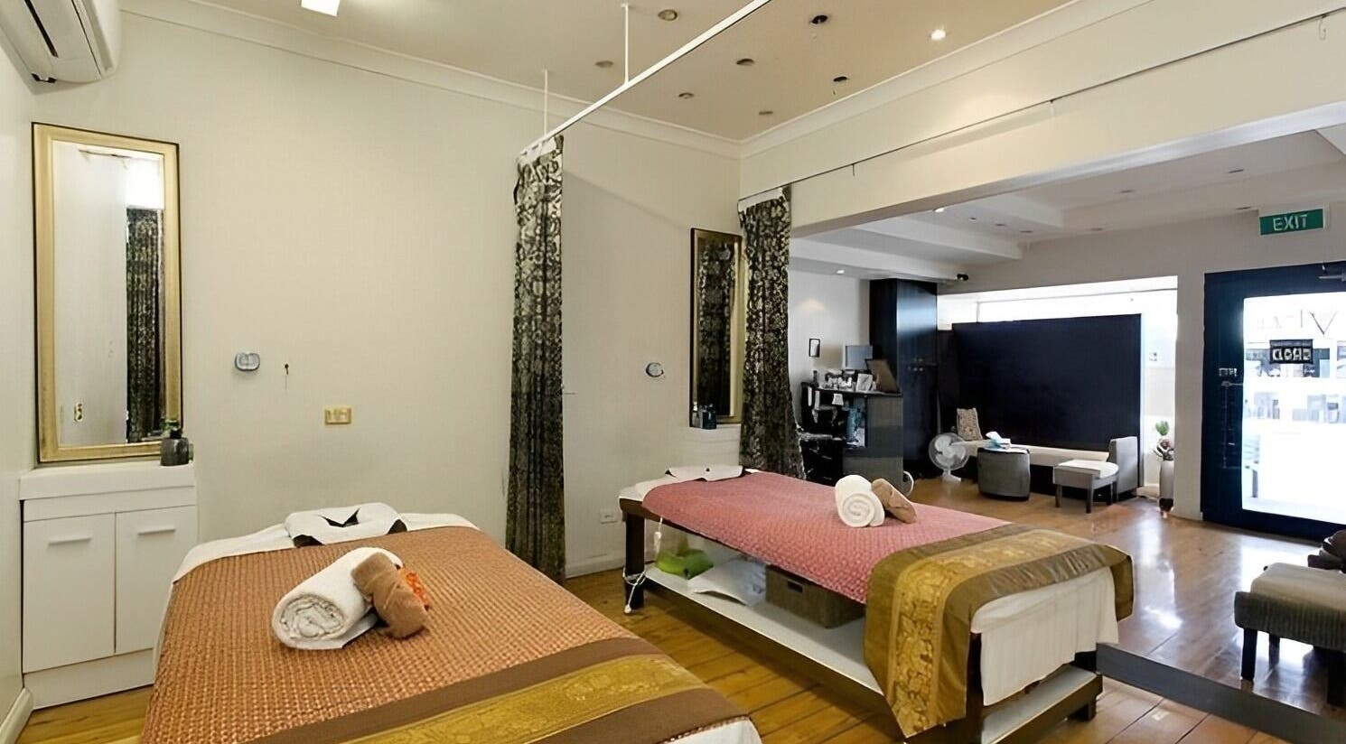 Calm treatment room at Diamond Remedial Massage Therapist in Brighton-Le-Sands, New South Wales, AU.