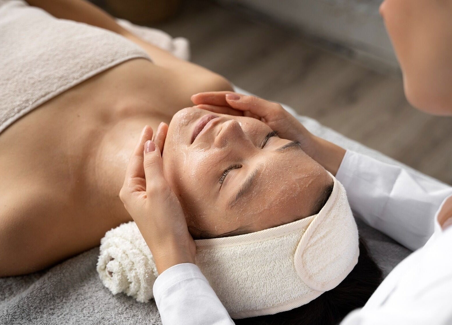 Tratamiento facial relajante en Laboratorios Luque Mall del Sol, Guayaquil, Guayas, EC.