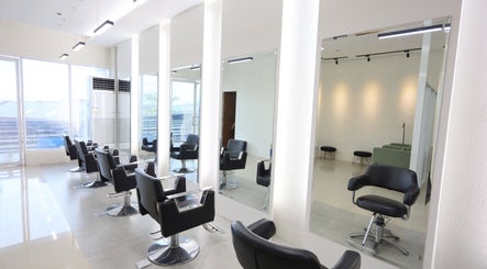 HelloMello Salon