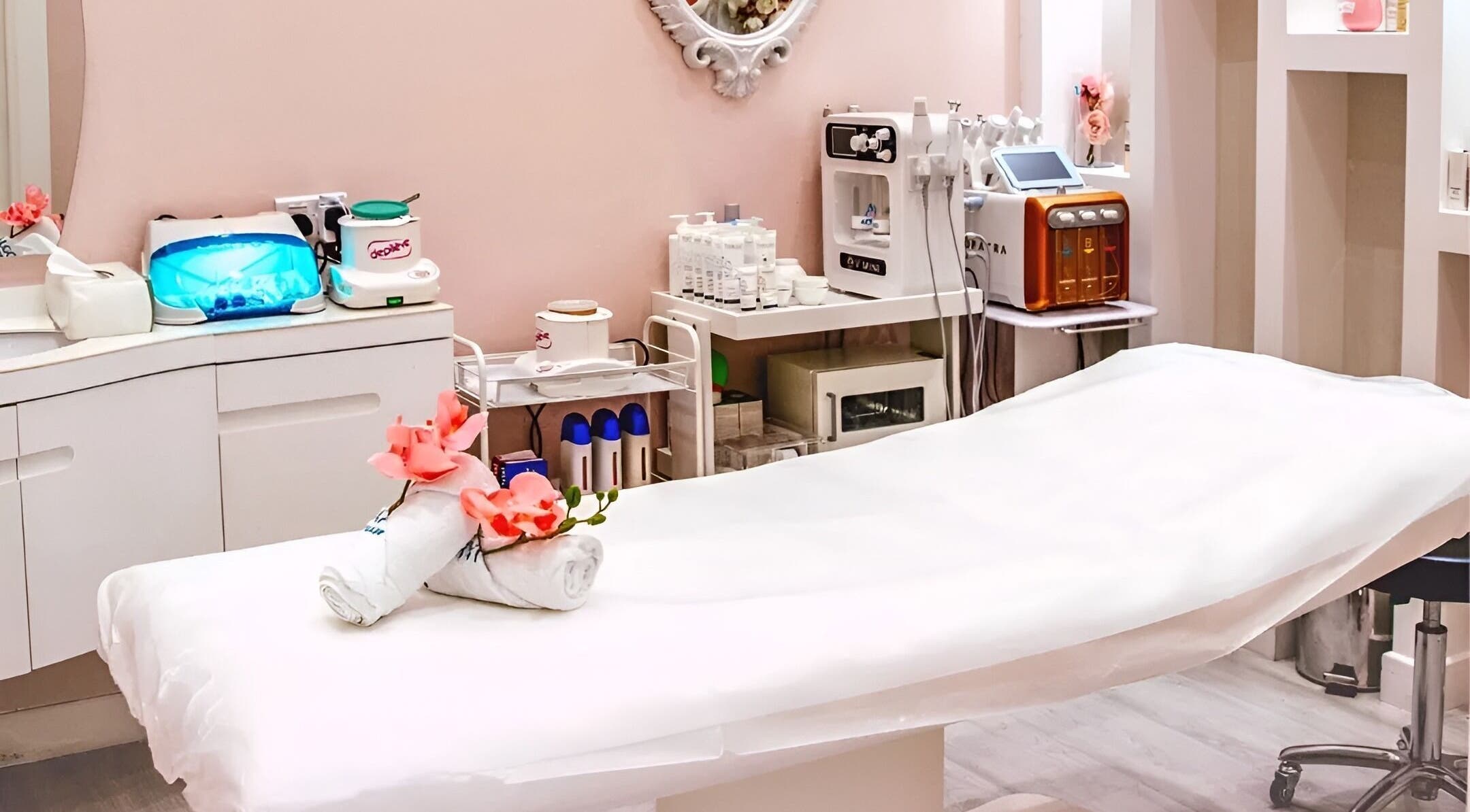 Elegant treatment room at Princess Lounge Ladies Salon, Abu Dhabi, featuring modern equipment and cozy ambiance.