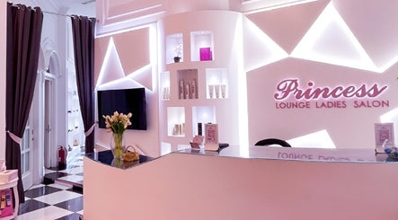 hình ảnh 3 của Princess Lounge Ladies Salon