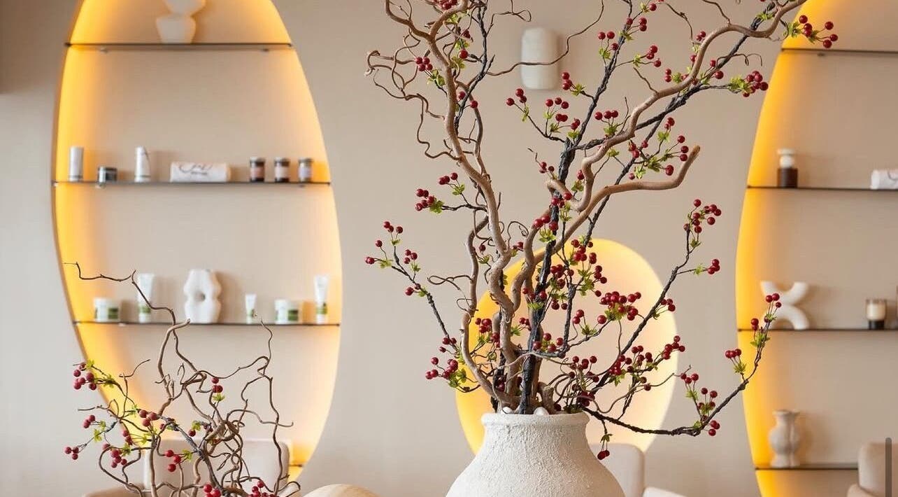 Elegant decor with vases and shelves at Anamil Spa - Qurtubah, Riyadh, Riyadh Province, SA.