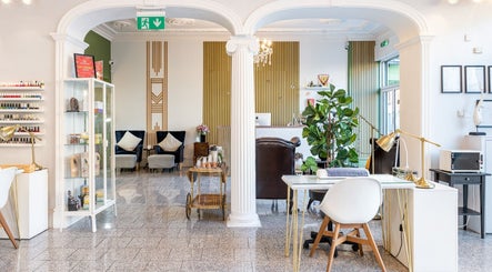 LAYANA - Finchley Central