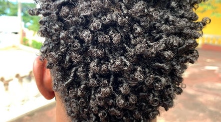 Juicy Curls N' Coils image 3