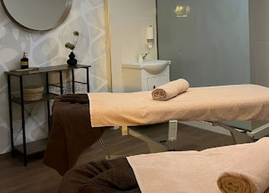 Две масажни маси в Evia Beauty, Bansko Riverside Boutique Hotel, Благоевград, BG.