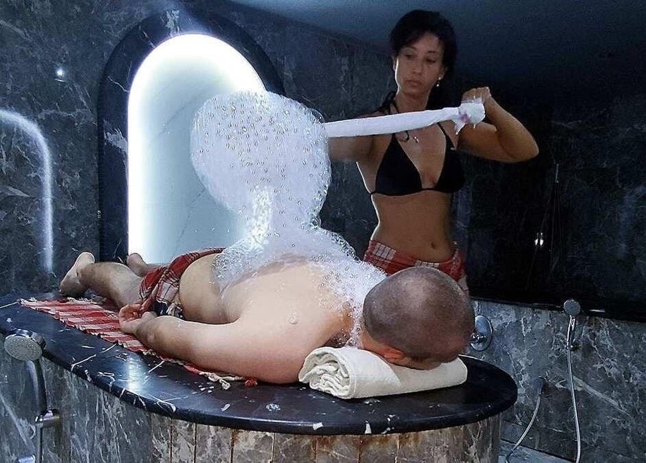 Масаж с пяна в Evia Spa в Pulse Fitness Plovdiv, Пловдив, Пловдив, BG.