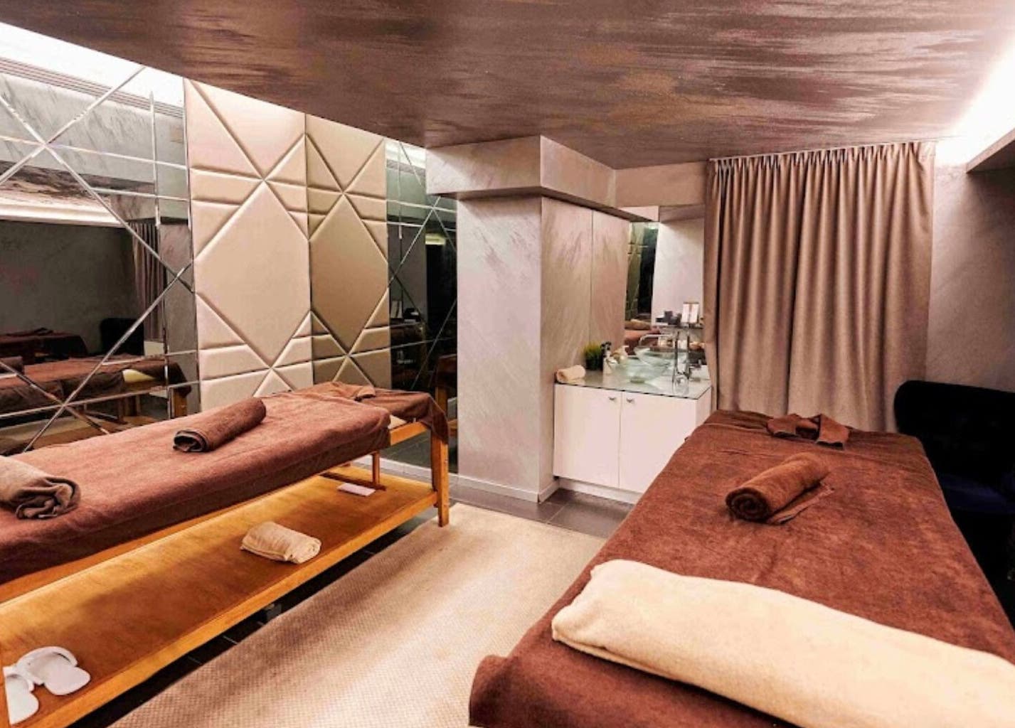 Уютна стая за масаж в Evia Spa в Pulse Fitness Mladost Sofia, София, Област София, BG.