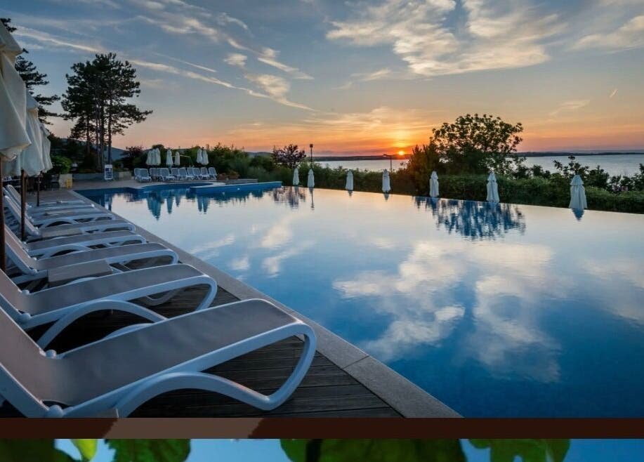 Панорамен басейн по залеза в Evia Spa in Santa Marina, Viva Mare Sozopol, Созопол, Бургас, BG.