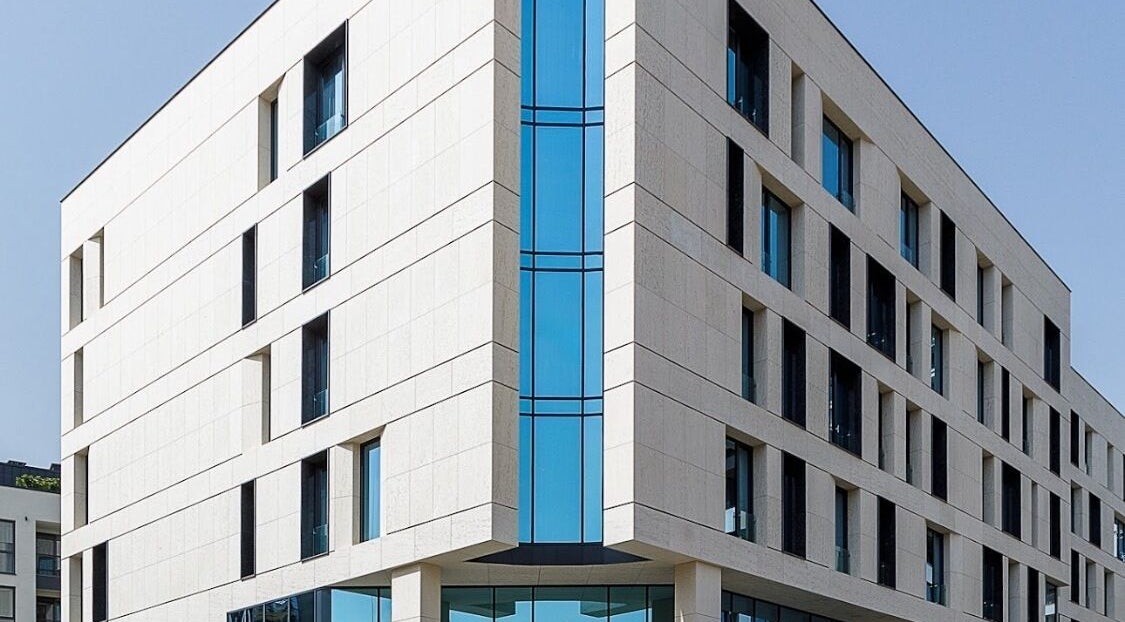 Модерна сграда на Evia Spa в Blue Star Luxury Hotel Sofia, София, Област София, BG.