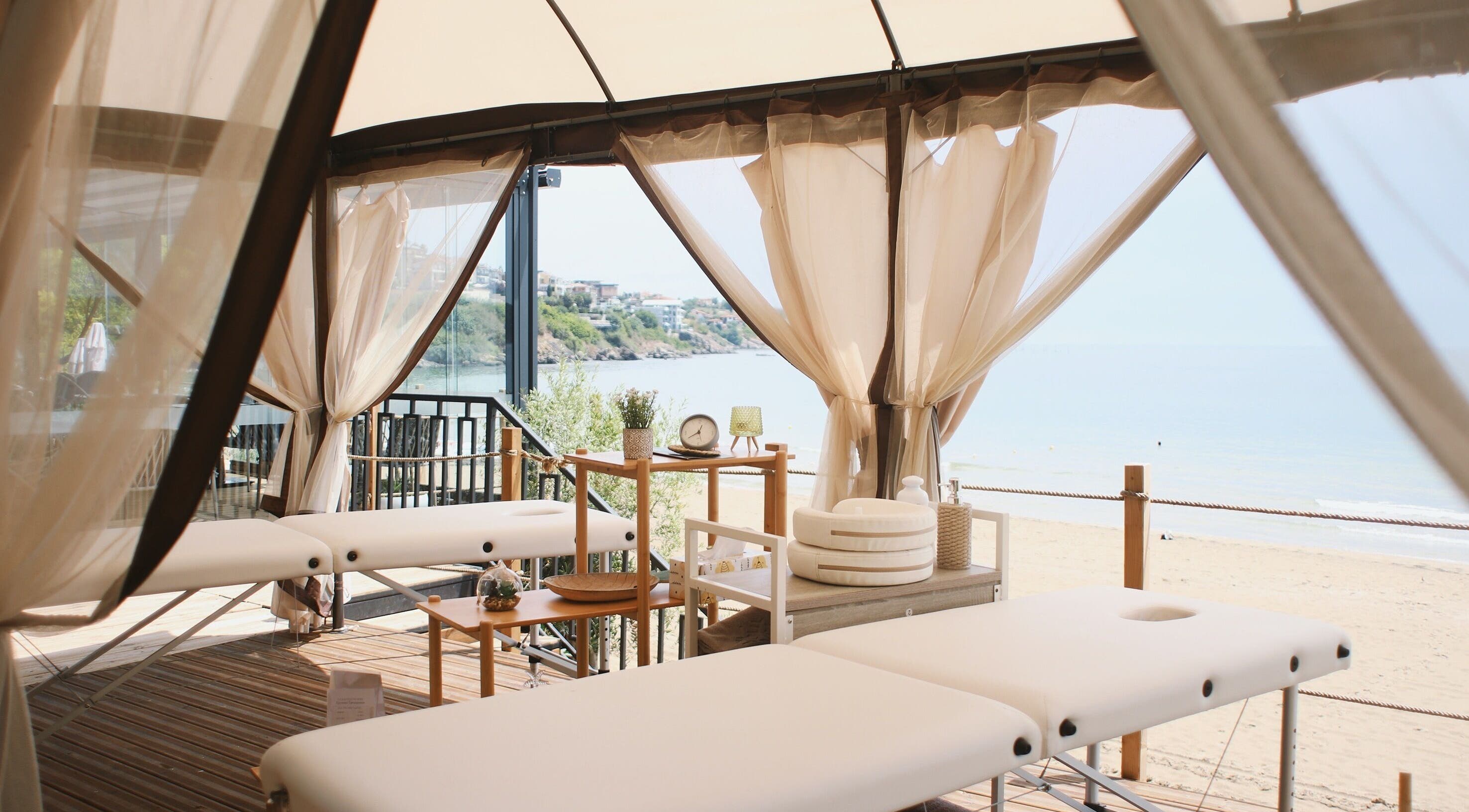 Насладете се на релакс маса в Evia Spa в Olive Villas Sozopol до морето, Созопол, Бургас, BG.