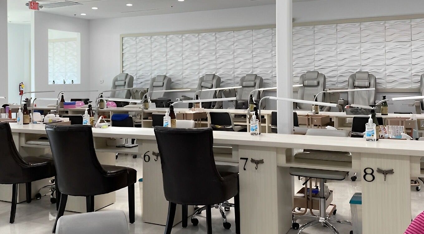 Spacious Skye Nail Lounge interior in Las Vegas, Nevada, US, featuring plush pedicure stations and modern decor.