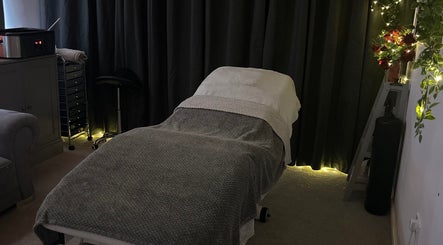 Ruby Rose Skin & Wellbeing image 2