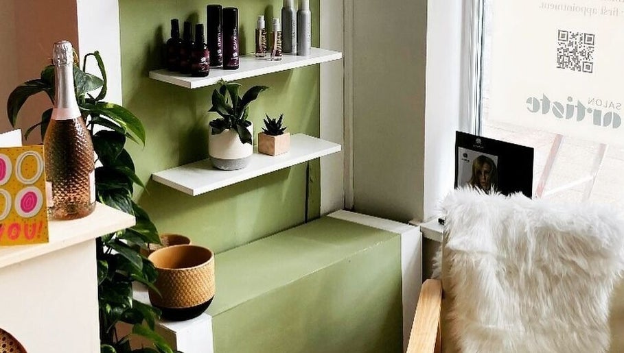 Salon Artiste image 1