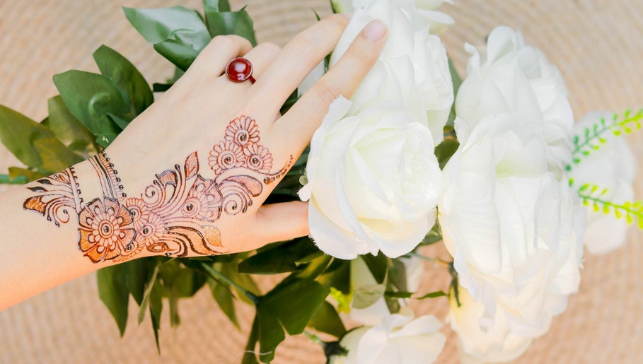 Moon Henna and Beauty Salon - Sharjah 1paveikslėlis