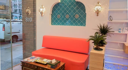 Blink Brow Bar Bute St imagem 2