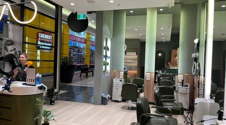 Hornsby Westfield Snowbear Hairdressing afbeelding 2