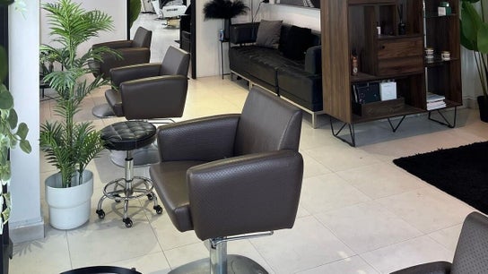 RASL: Refined Artisan Salon Lounge