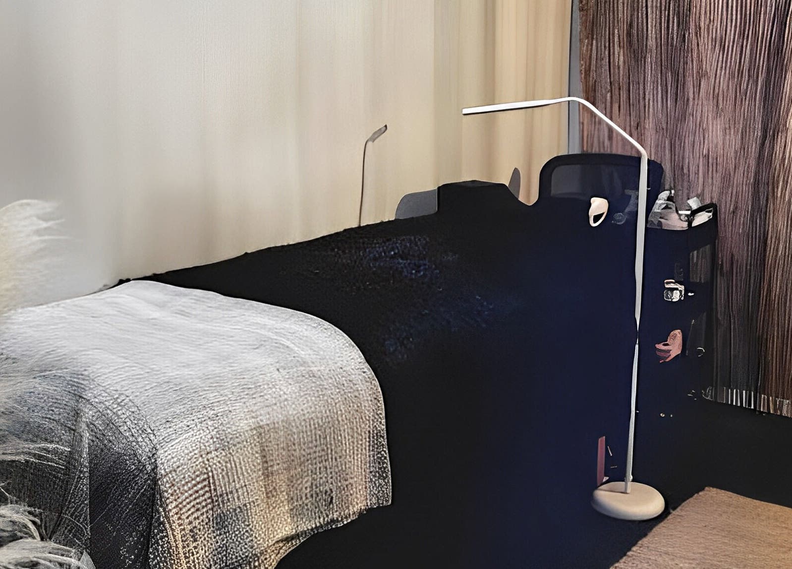 Relaxing treatment bed at Sister Lashes, Auckland, Auckland, NZ creating a peaceful spa ambiance.