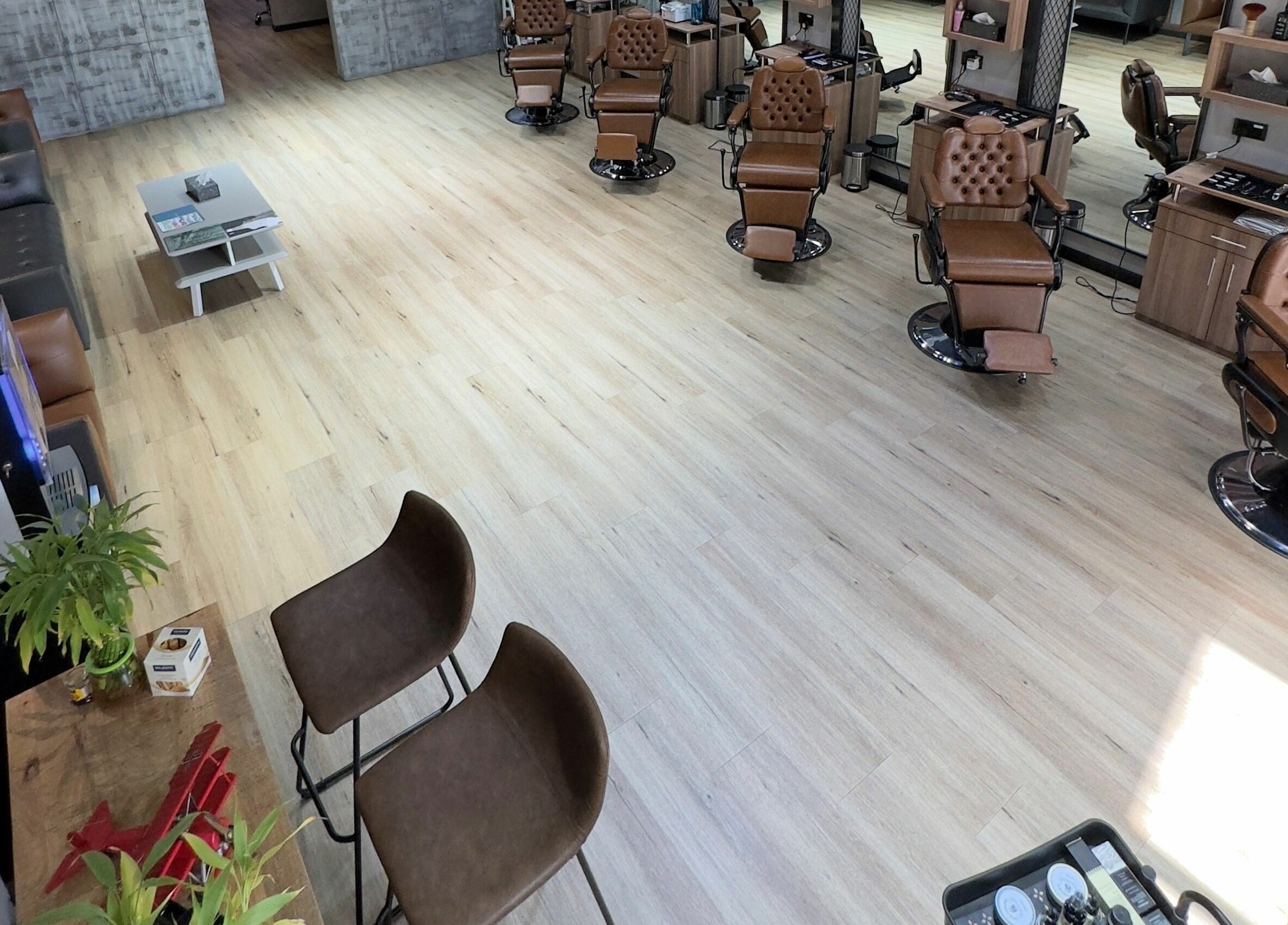 Luxurious interior of Blade Craft in Dubai, Dubai, AE featuring elegant leather chairs and modern decor.