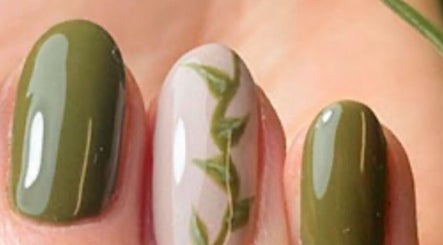 Elegant green leaf nail art at mkrnails, Kippax, England, GB.