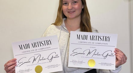 Madi Artistry Co, bild 3