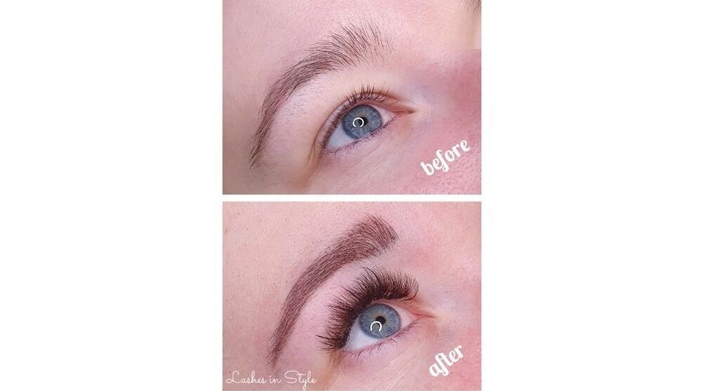 Before and after eyelash extension at Lashes in Style, Levin, Manawatū-whanganui Region, NZ. Stunning lash upgrade.