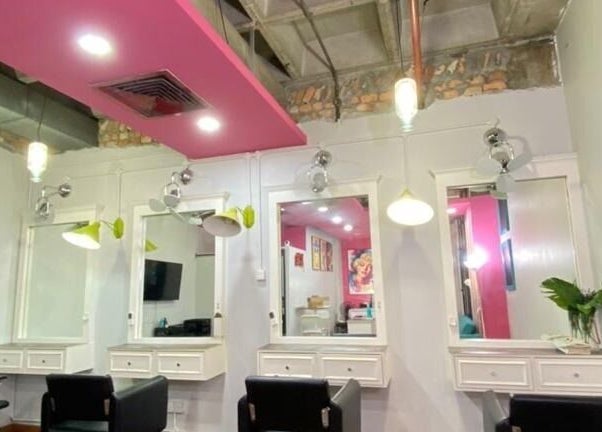 Modern salon interior at Dashing Diva Shah Alam, Shah Alam, Selangor, MY offering stylish beauty services.