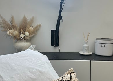 COCO ROSE BEAUTY's tranquil treatment area with pampas decor, St Austell, England, GB.