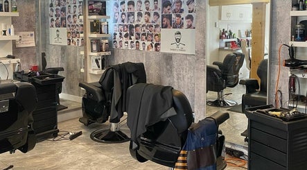 The God Barber 2paveikslėlis