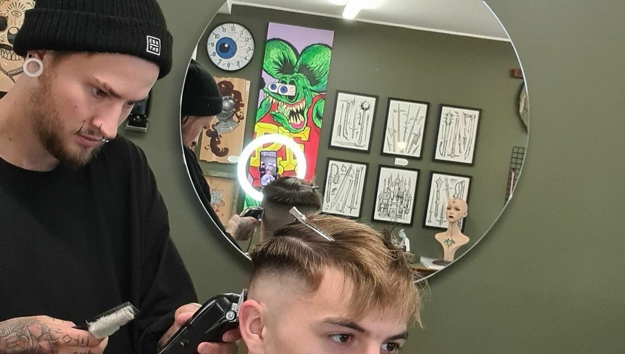 Barber M0use Mike @The Doom Room изображение 1