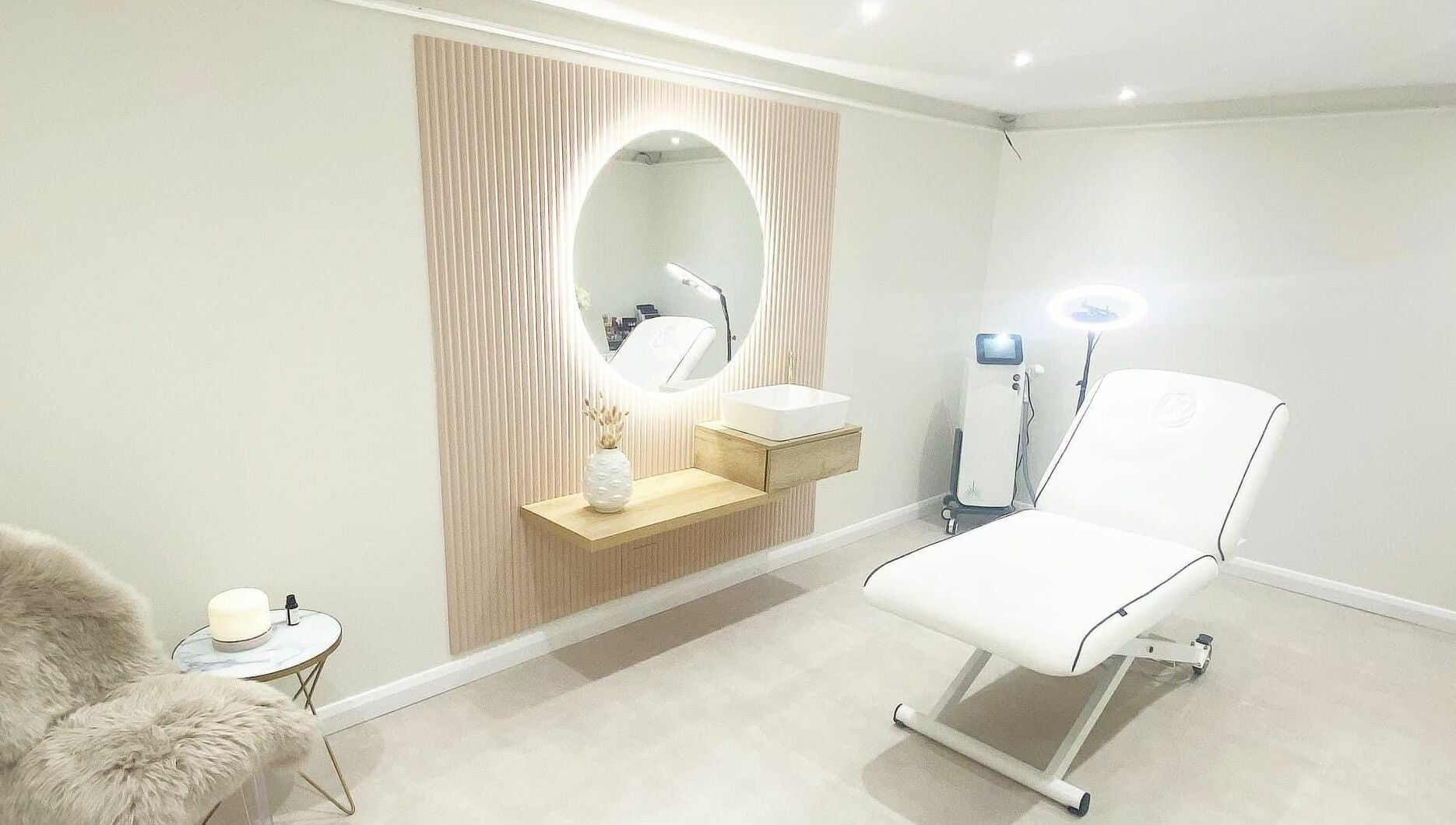 Chic treatment room at Lulu Ink Permanent Makeup and Aesthetics - Buckingham, Bucks, England, GB.