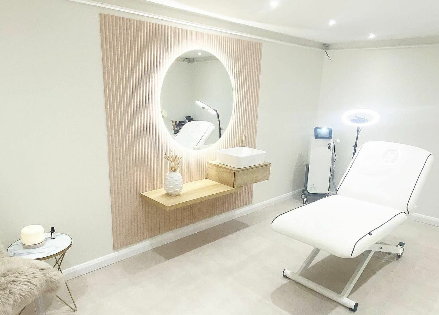 Chic treatment room at Lulu Ink Permanent Makeup and Aesthetics - Buckingham, Bucks, England, GB.