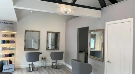 Jessica Laura Hairdressing image 2