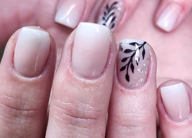 Elegant nail design at La Bella Vita Beauty Salon & Nail Bar, Lydenburg, Mpumalanga, ZA.