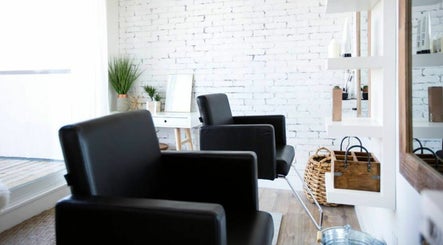 Elevate Beauty Lofts imagem 3